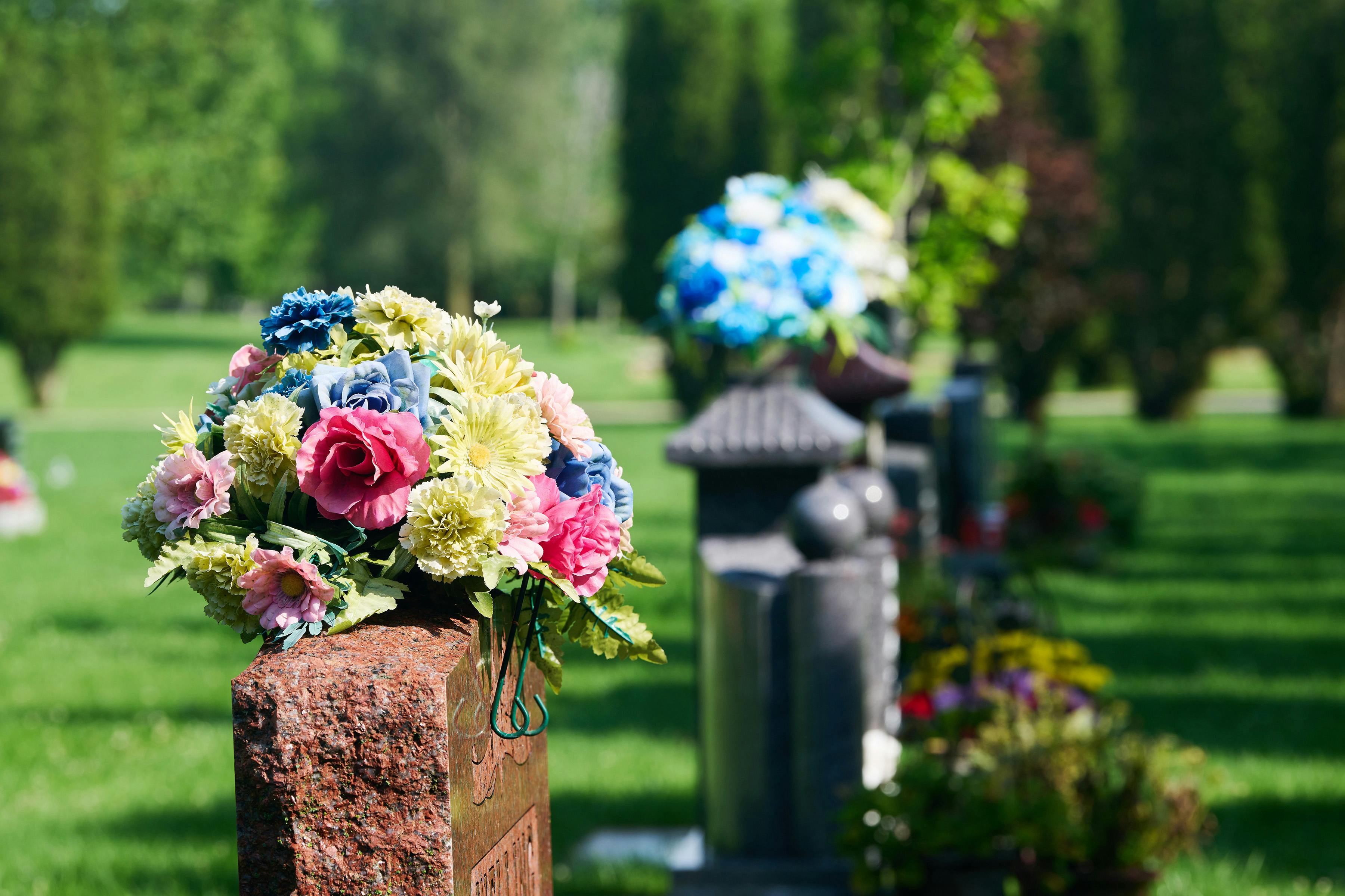 Lot Service Program - saddle wreath