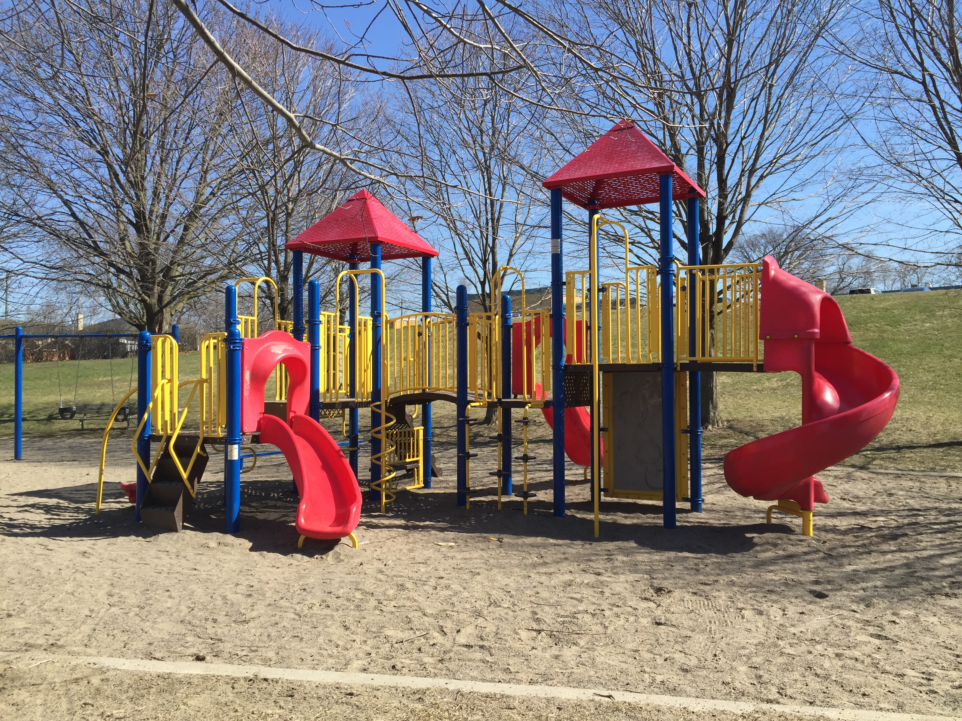 Image illustrating traditional primary color pallet 