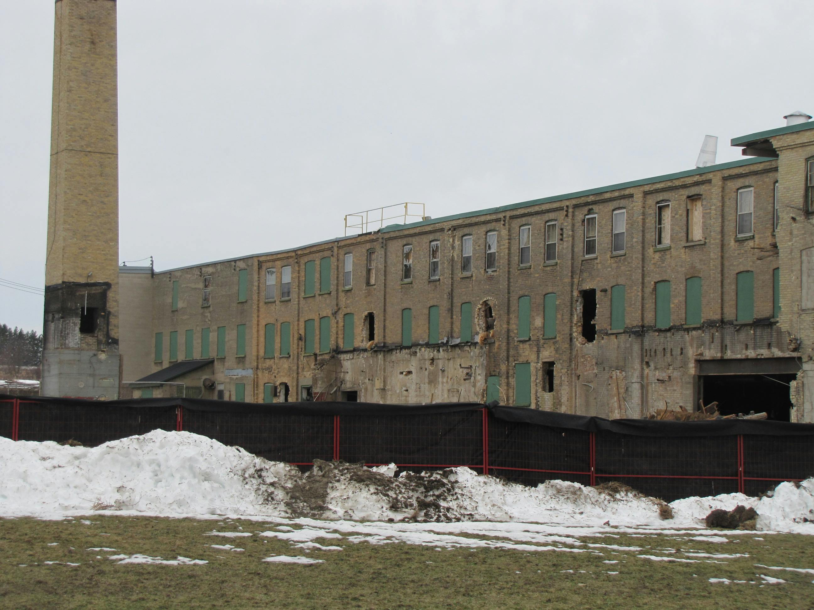 Demolition of Bogdon and Gross - March 11, 2021