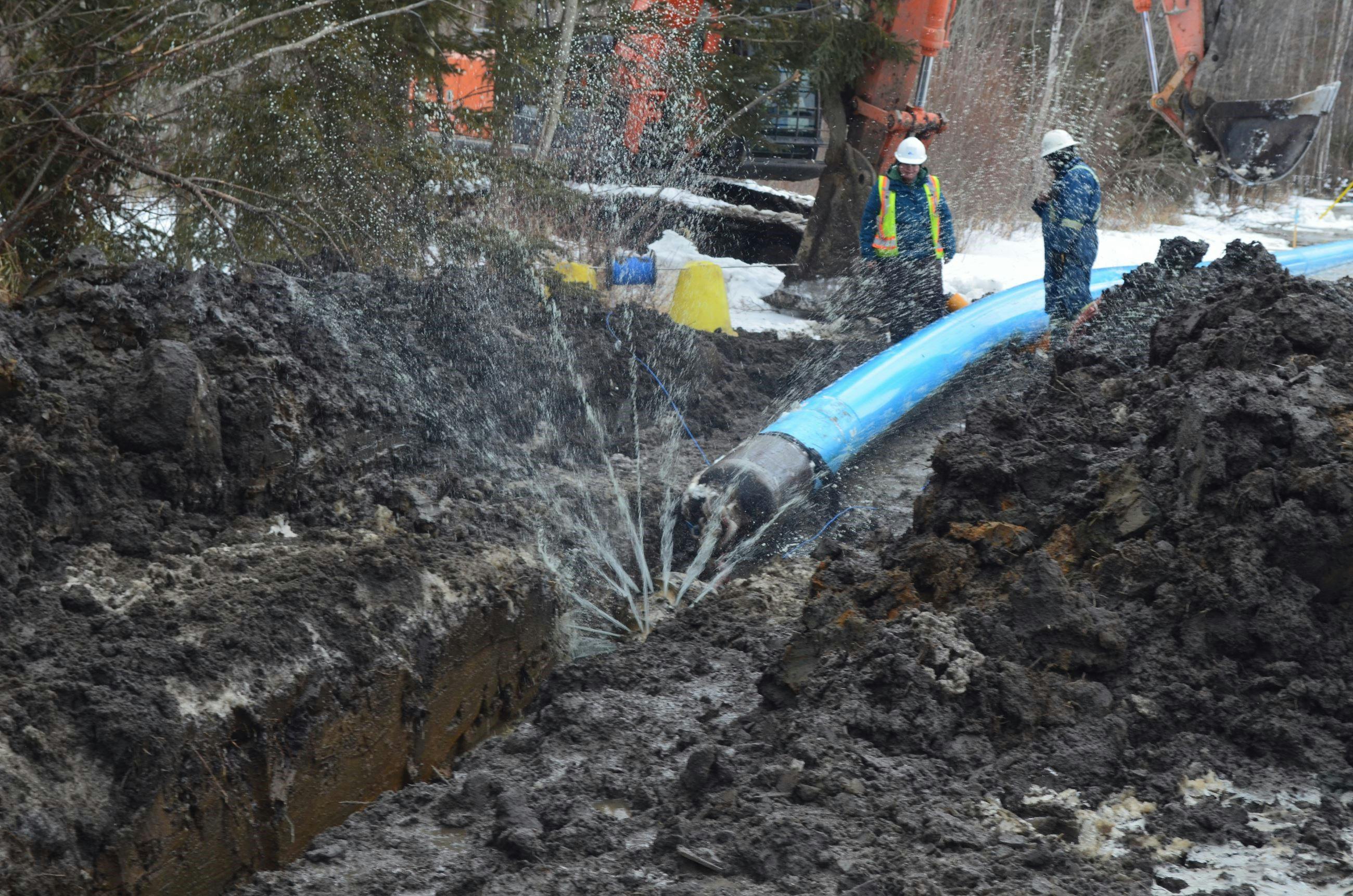 Laying Pipeline