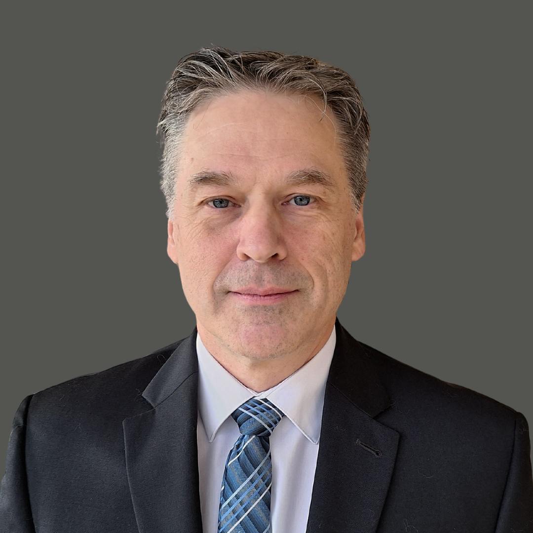 Team member, Robert Cummings