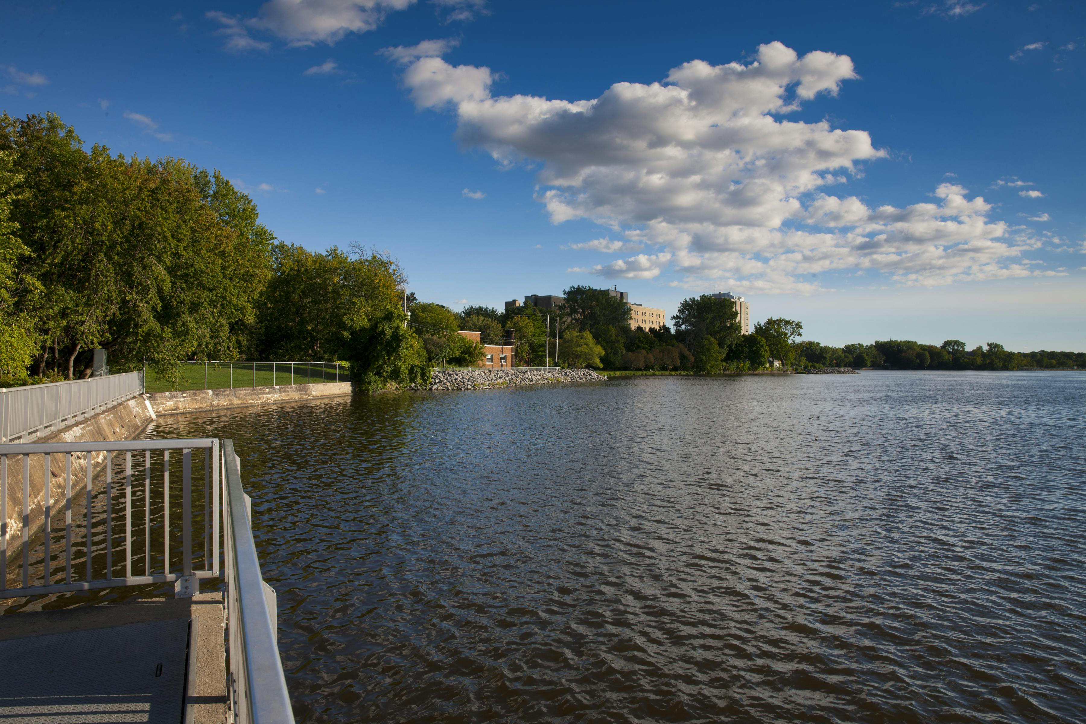 View of the site from the barrage Simon-Sicard 