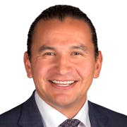 Membre de l’équipe, M. Wab Kinew