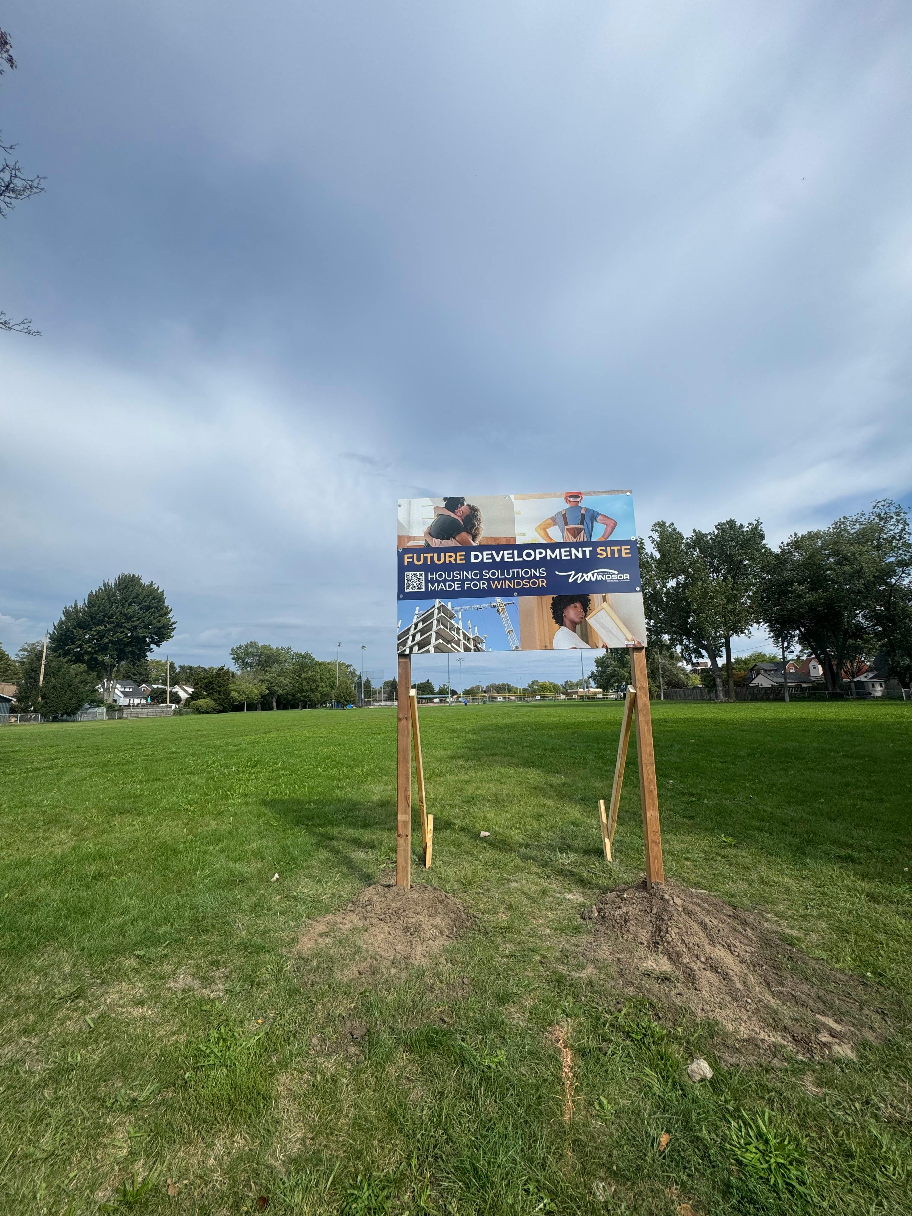 Signage on 6700 Raymond Ave (Former Concord School)