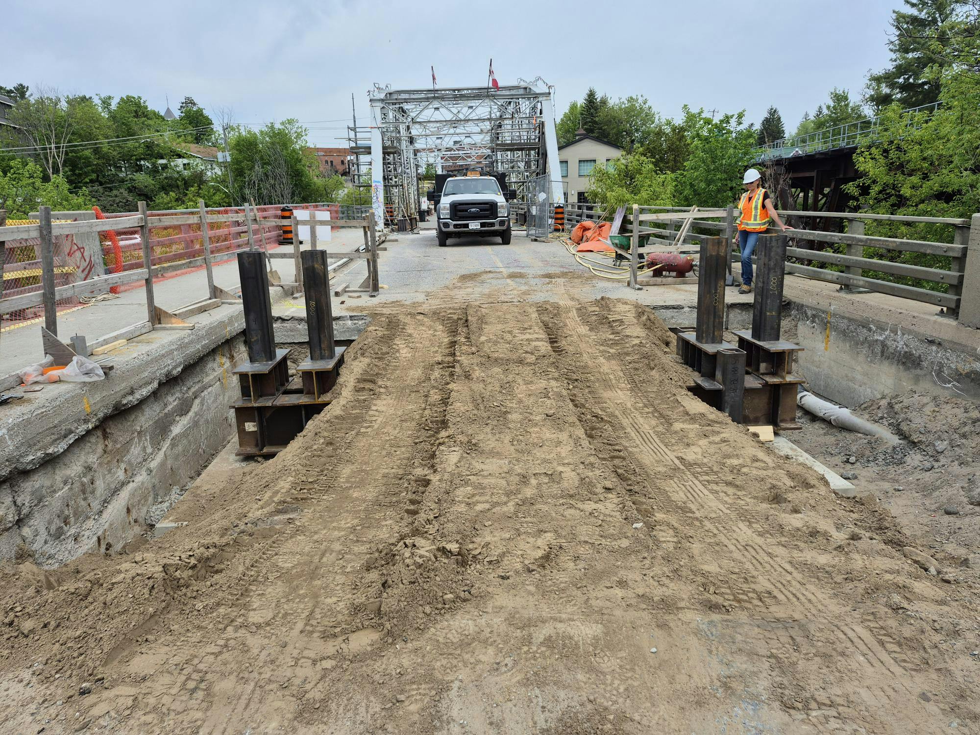 2026-06-05 - Silver Bridge - Beam supports.jpg