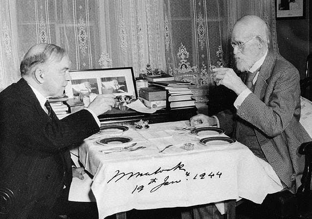 Prime Minister Mackenzie King and Sir William Mulock celebrating a birthday in 1944