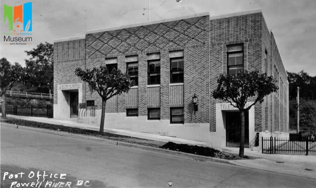 Federal Building (constructed 1939) (Courtesy of qathet Museum & Archives)