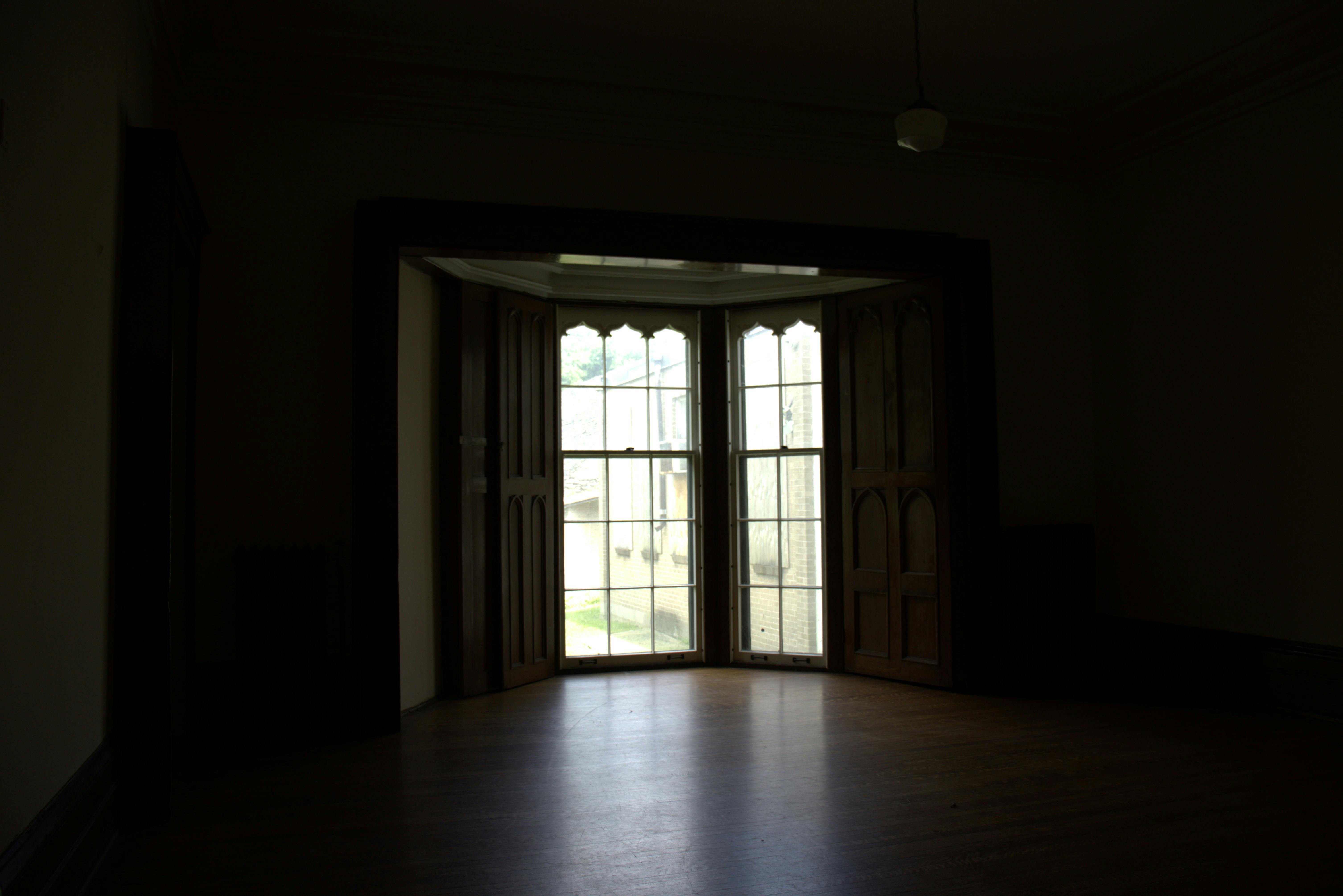 Inside Manor House Main Level_Image 3.jpg