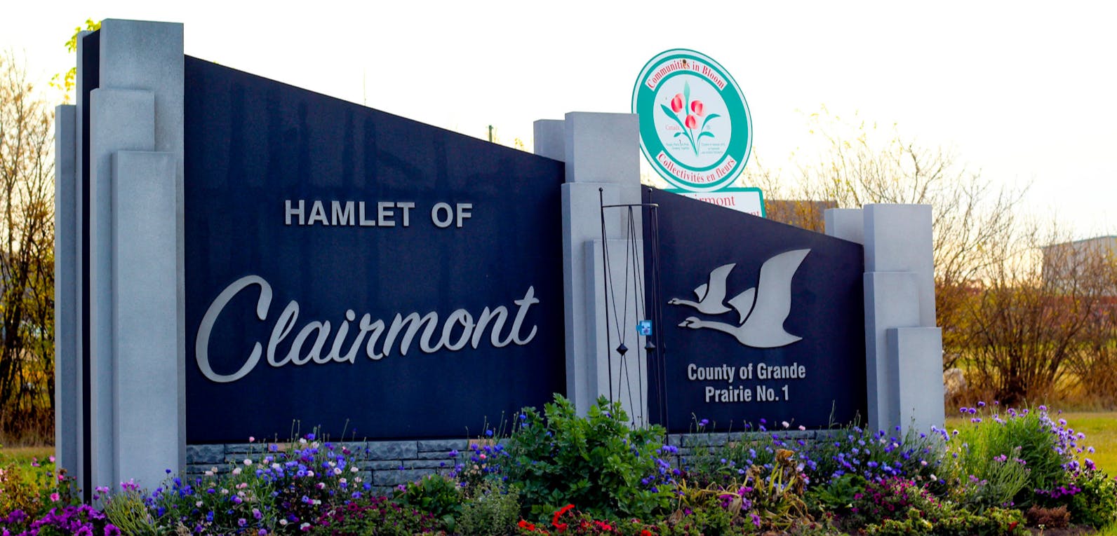 Hamlet of Clairmont sign