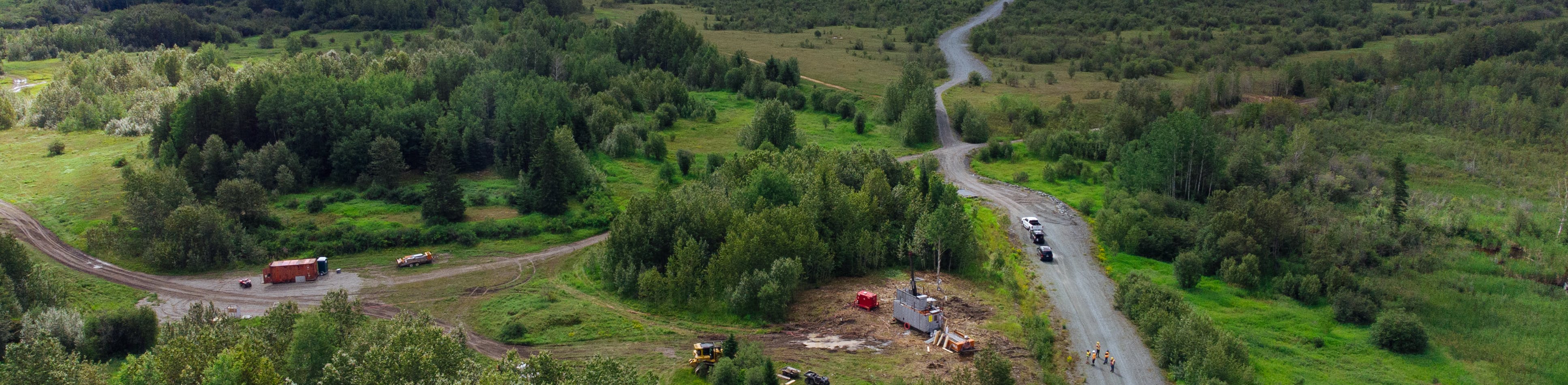 Vue aérienne des activités de forage