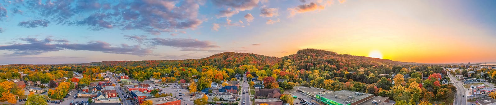 A birds-eye view of Downtown Grimsby and the Niagara Escarpment landscape. 