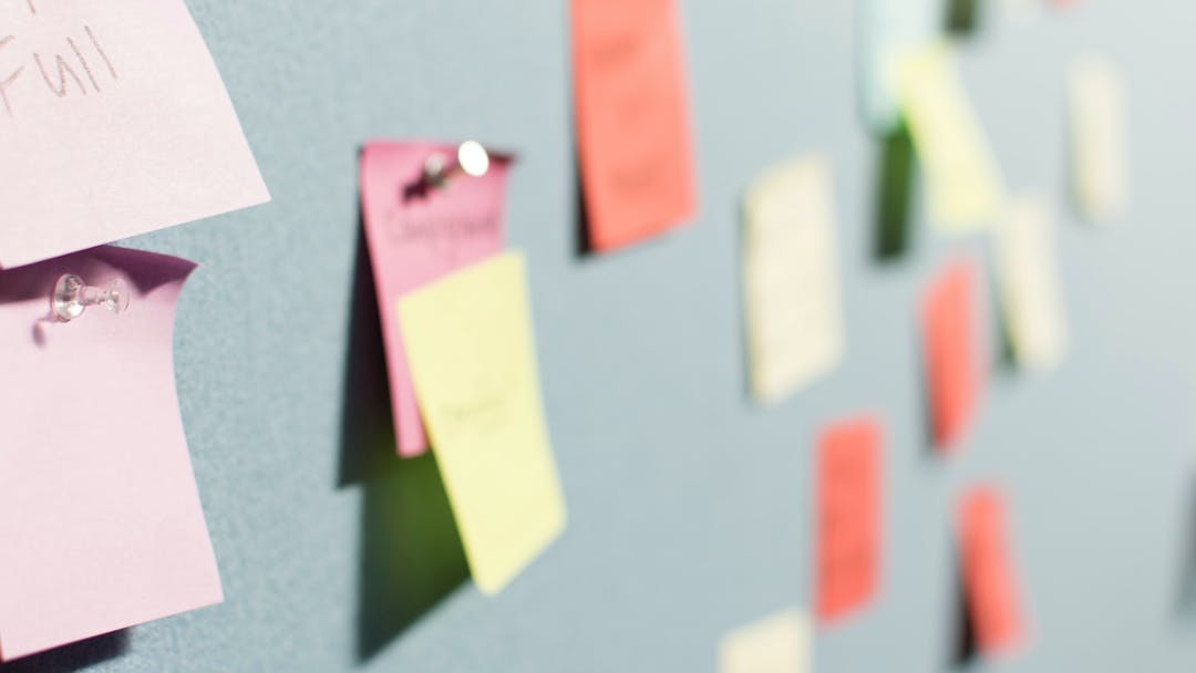 Image of random post it notes