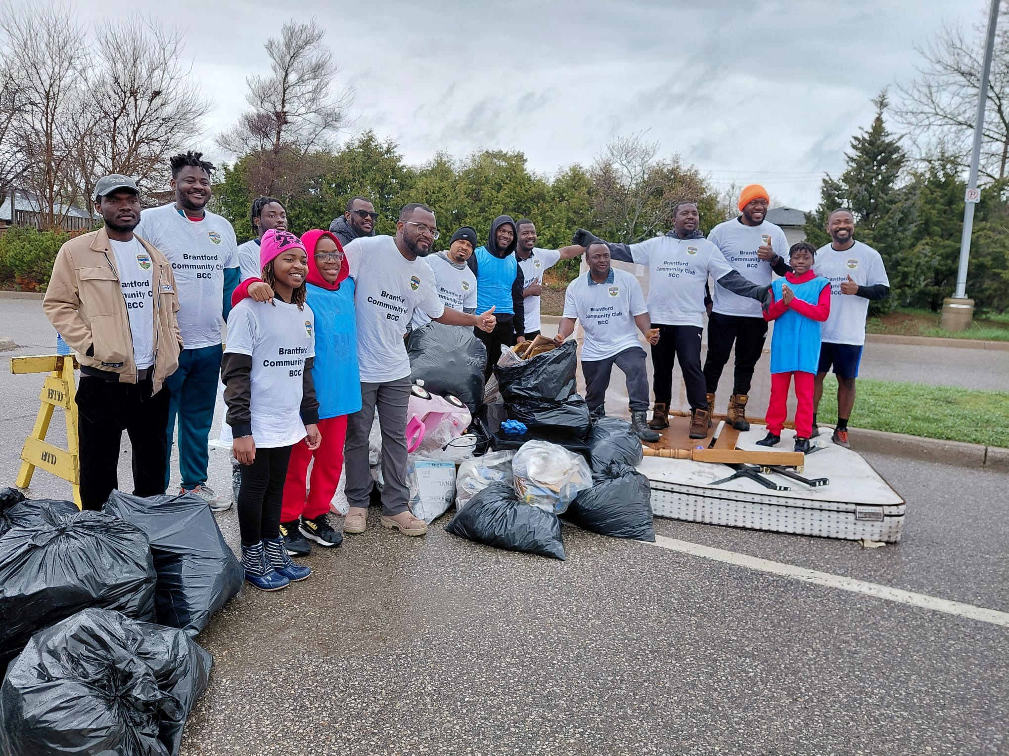 Brantford Community Club showing up for Brantford! 🌍♻️ Proudly serving our city, protecting our environment, and building community. ⚽🤝