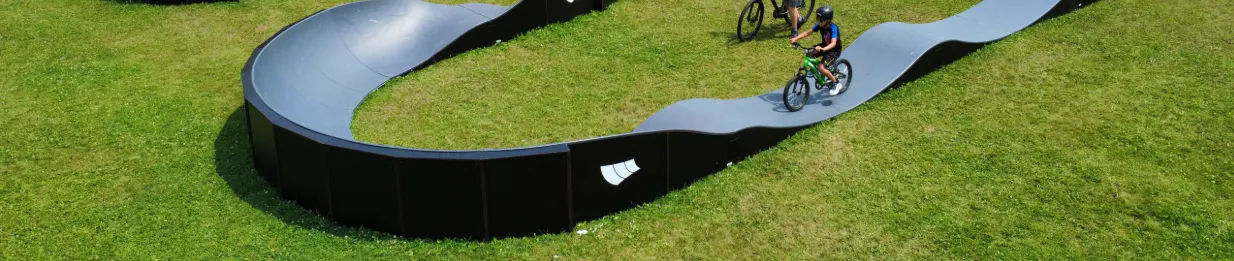 Vue générale de la piste à rouleaux modulaire.