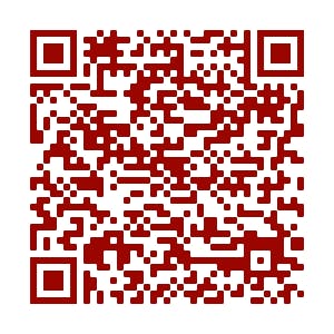 This is a QR code you can focus your smart phone on that will lead you to the First Voices site to listen to Hakq̓yit spoken.