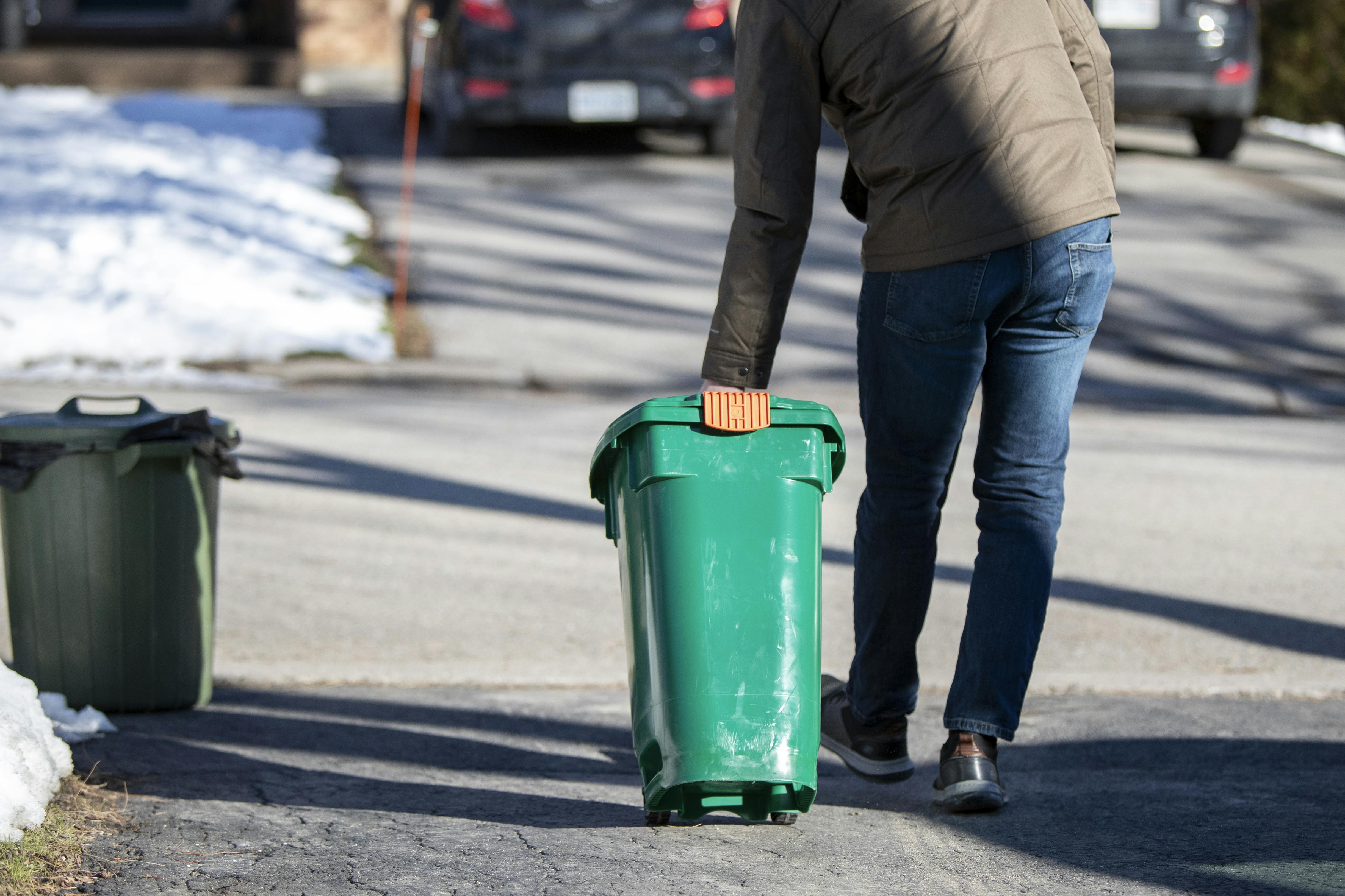 A small size Green Bin