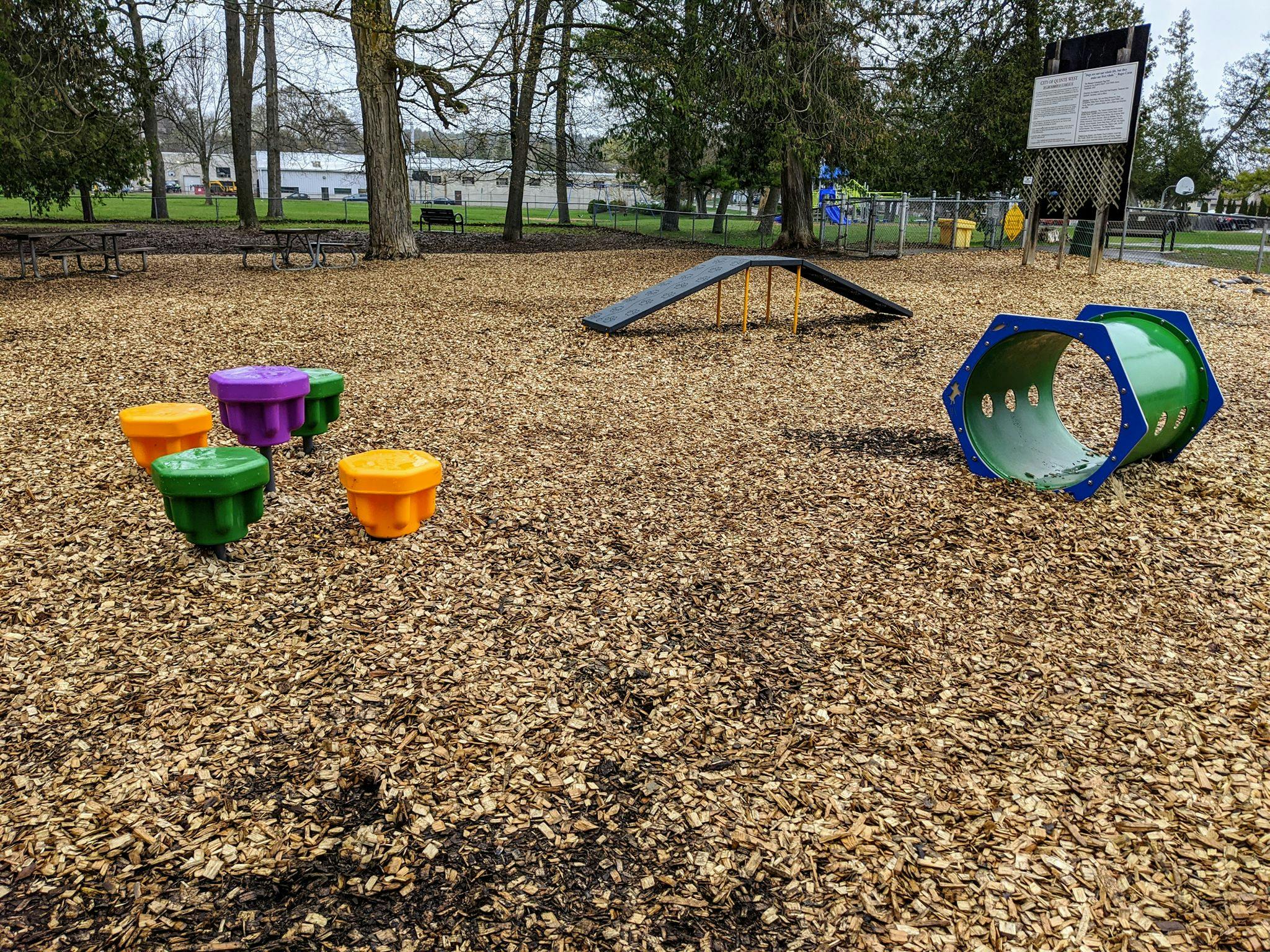 Kinsmen Community Dog Park at Hanna Park.jpg