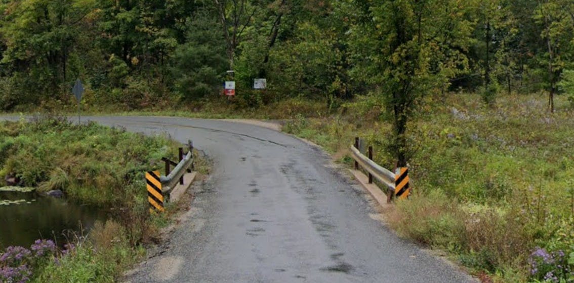 Eagle Creek Bridge_Photo 1.jpg