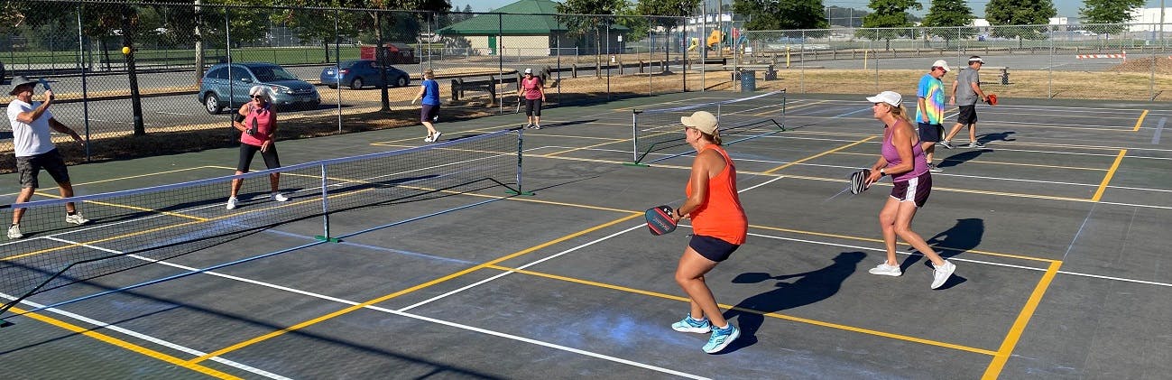 image of pickleball players