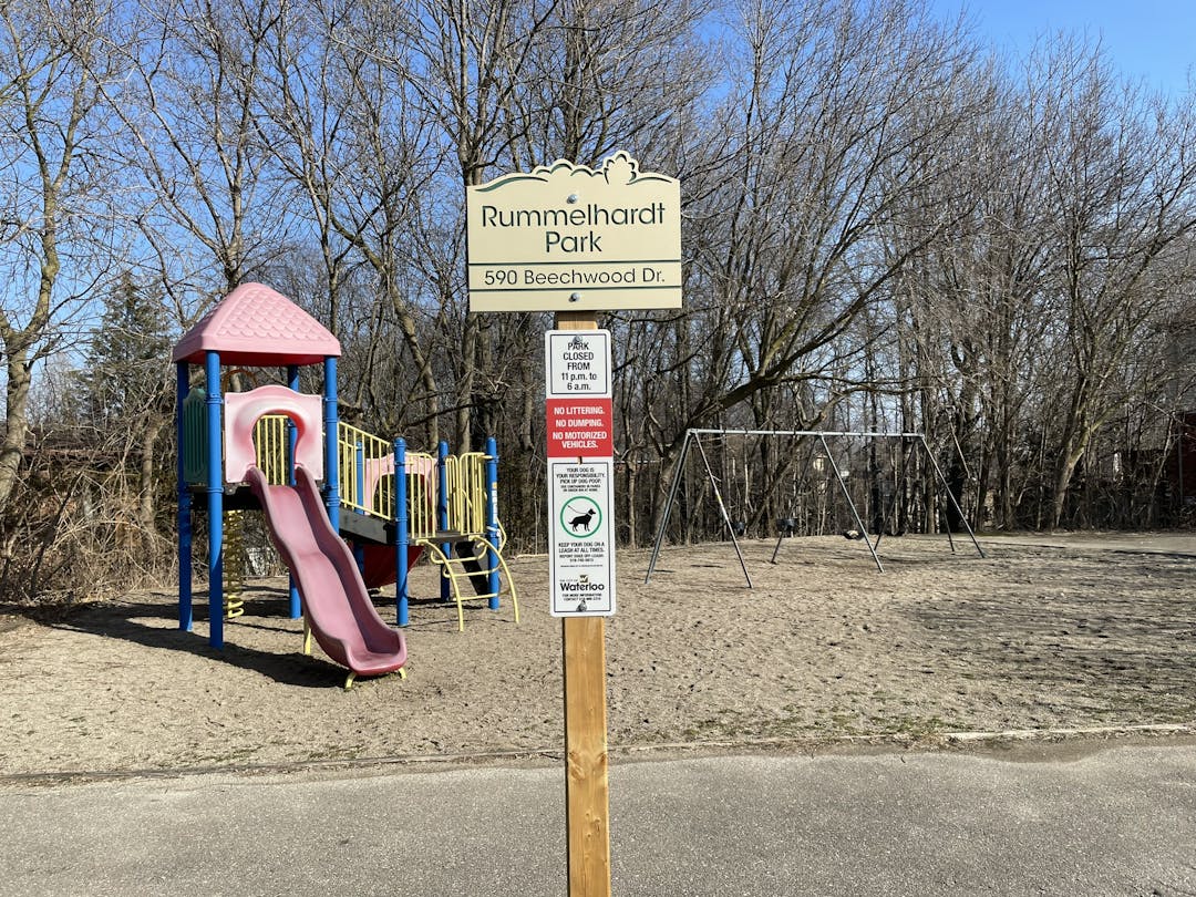 Rummelhardt playground and sign post