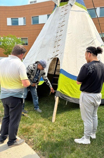 GPRH Tipi Raising