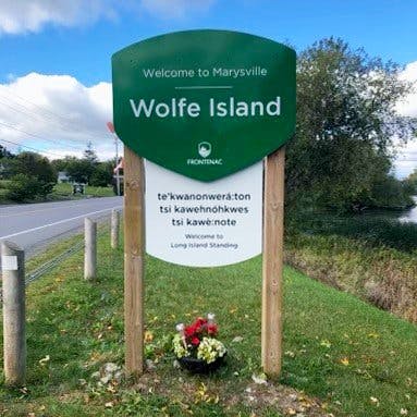 Wolfe Island signs.jpg