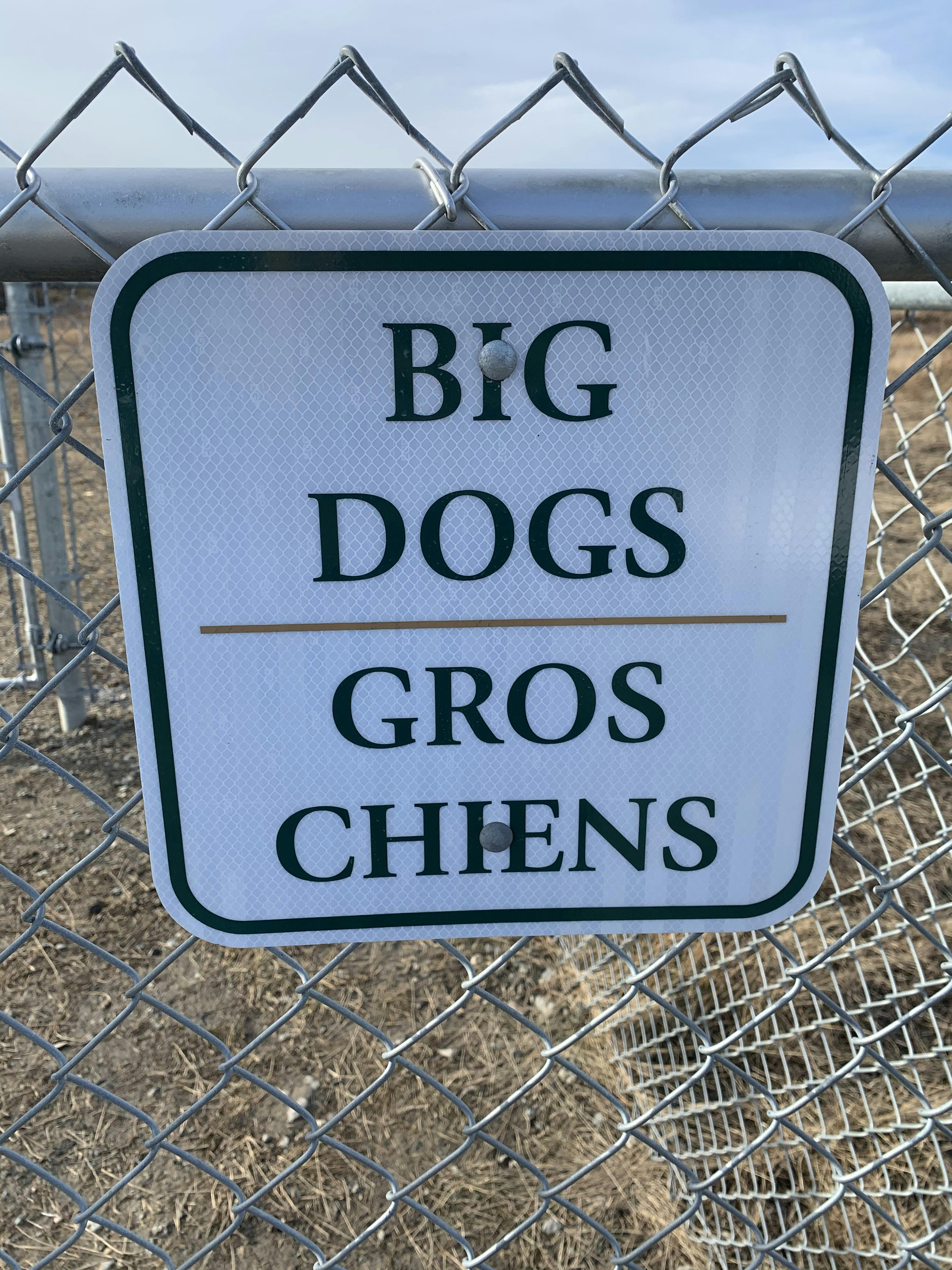 Big dog enclosure sign