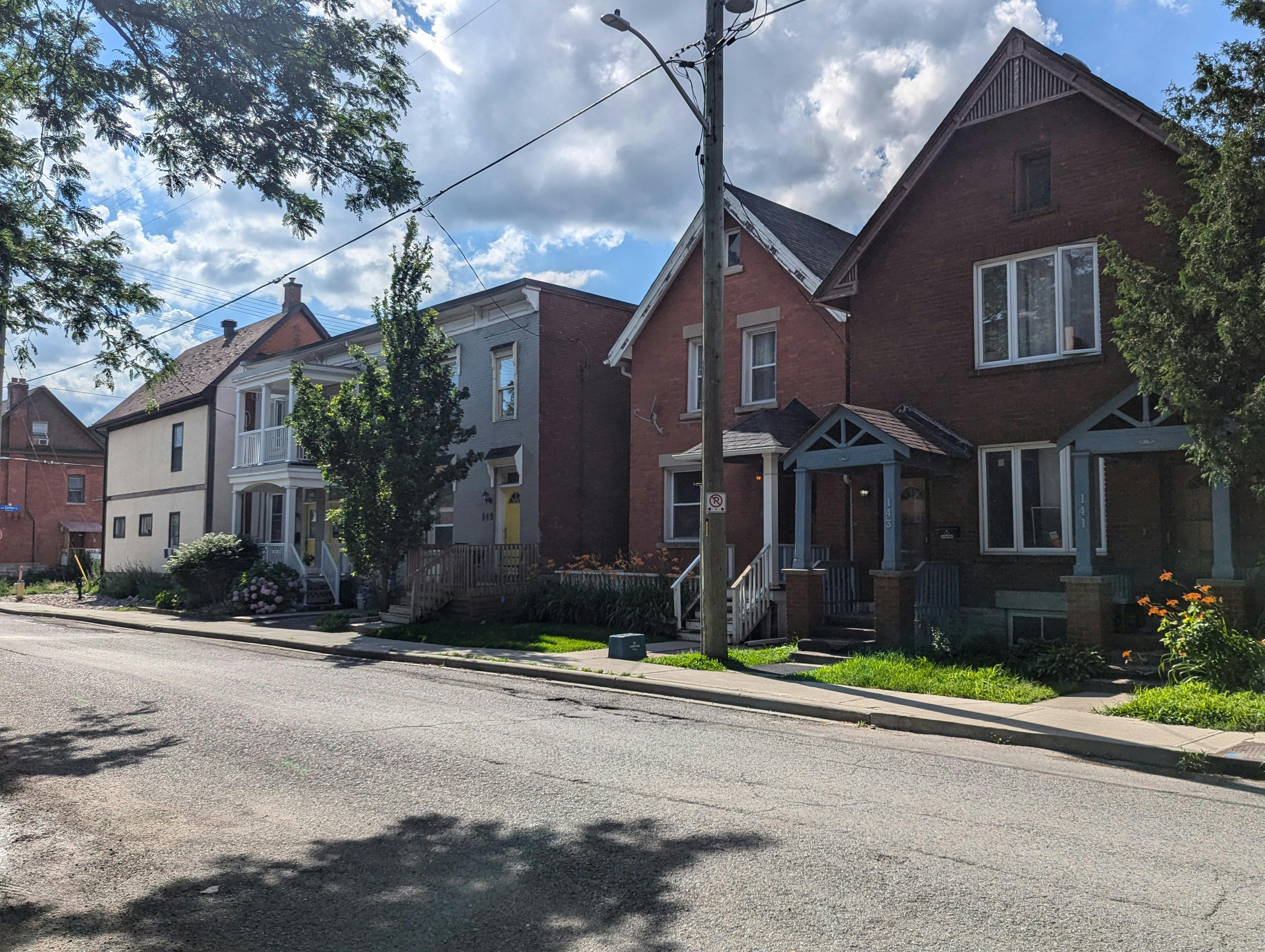 Maisons historiques sur la rue Waverley.