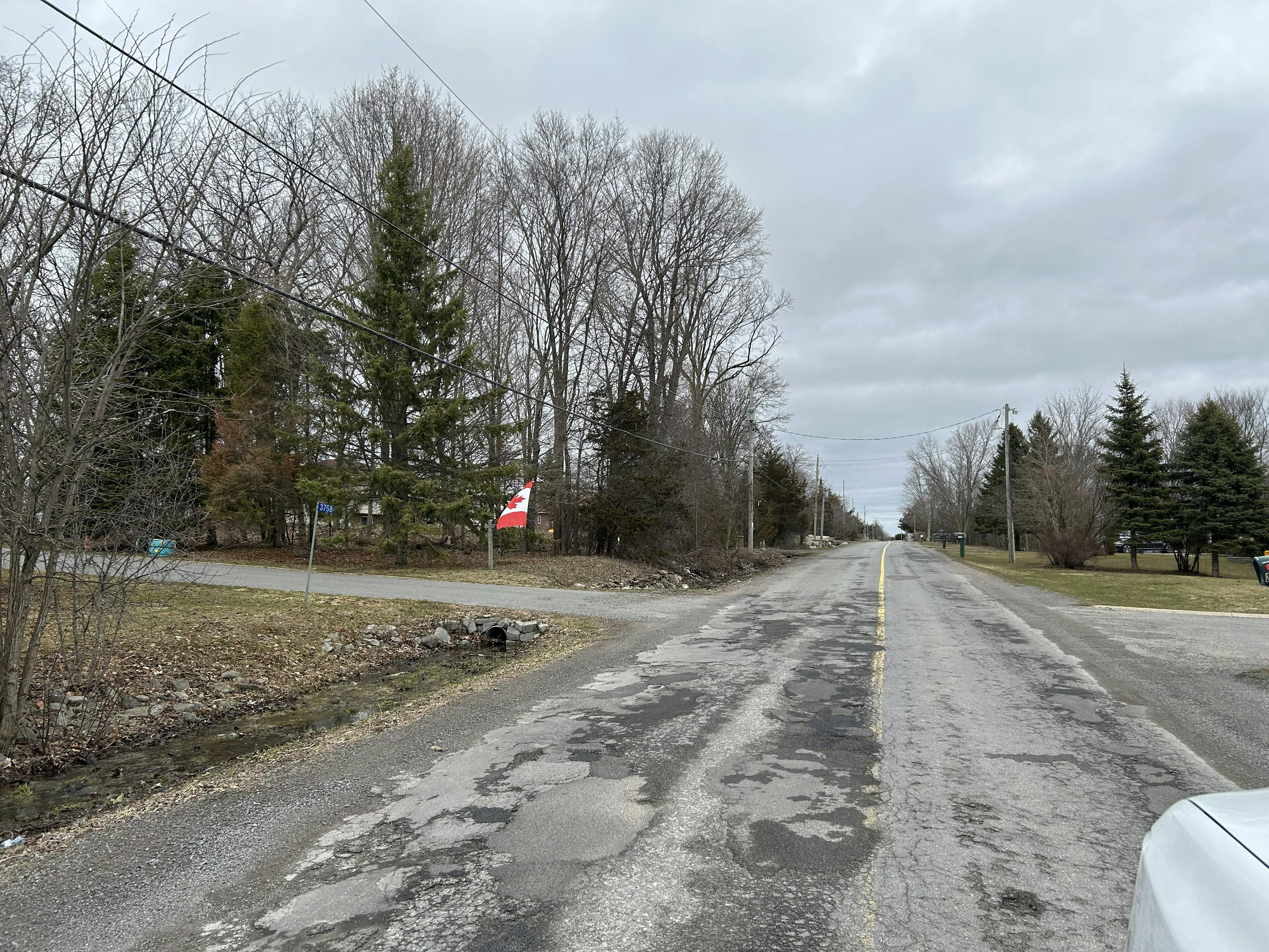 Round Lake Photo 1a.jpeg