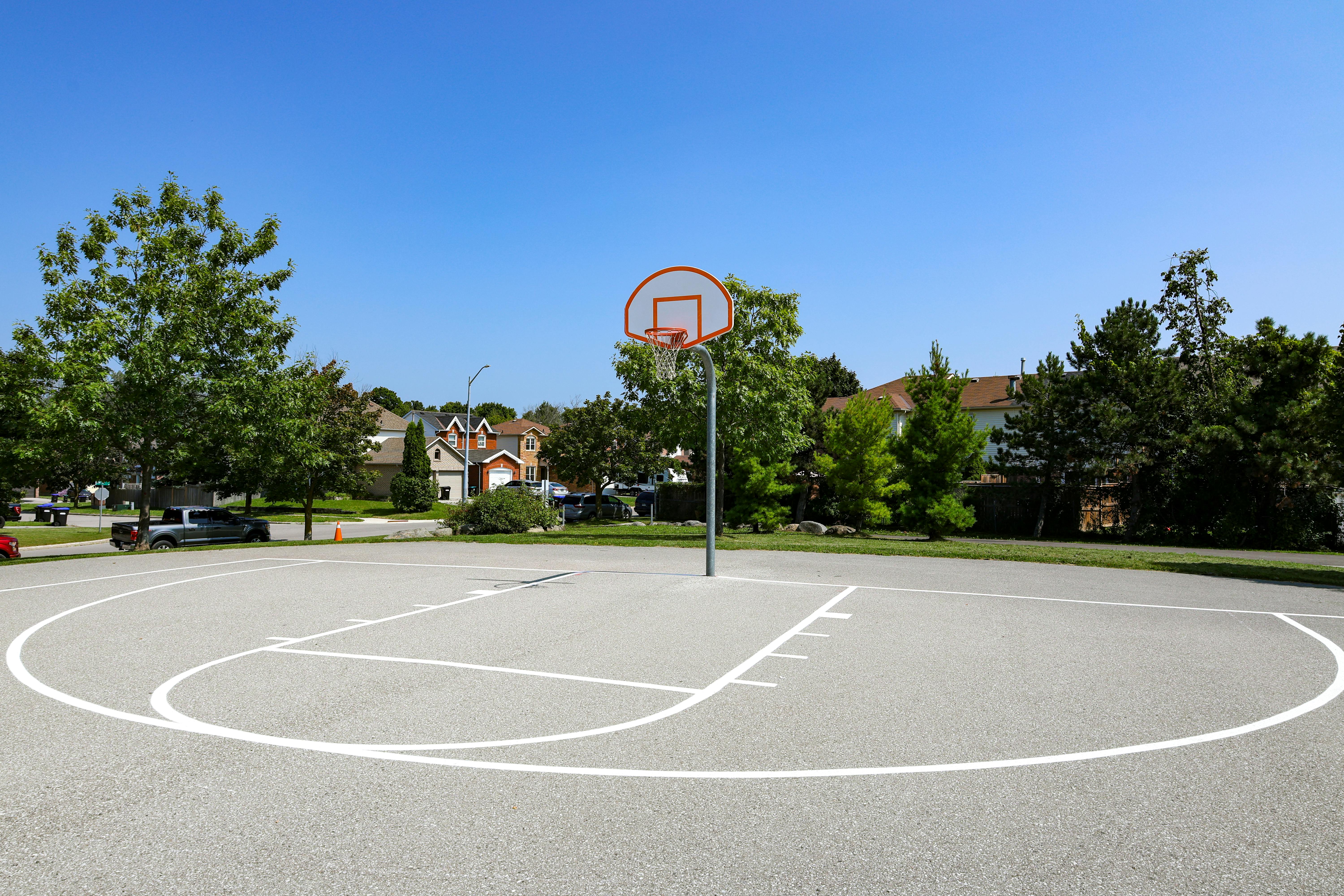 Huron Court Park - Basketball Court