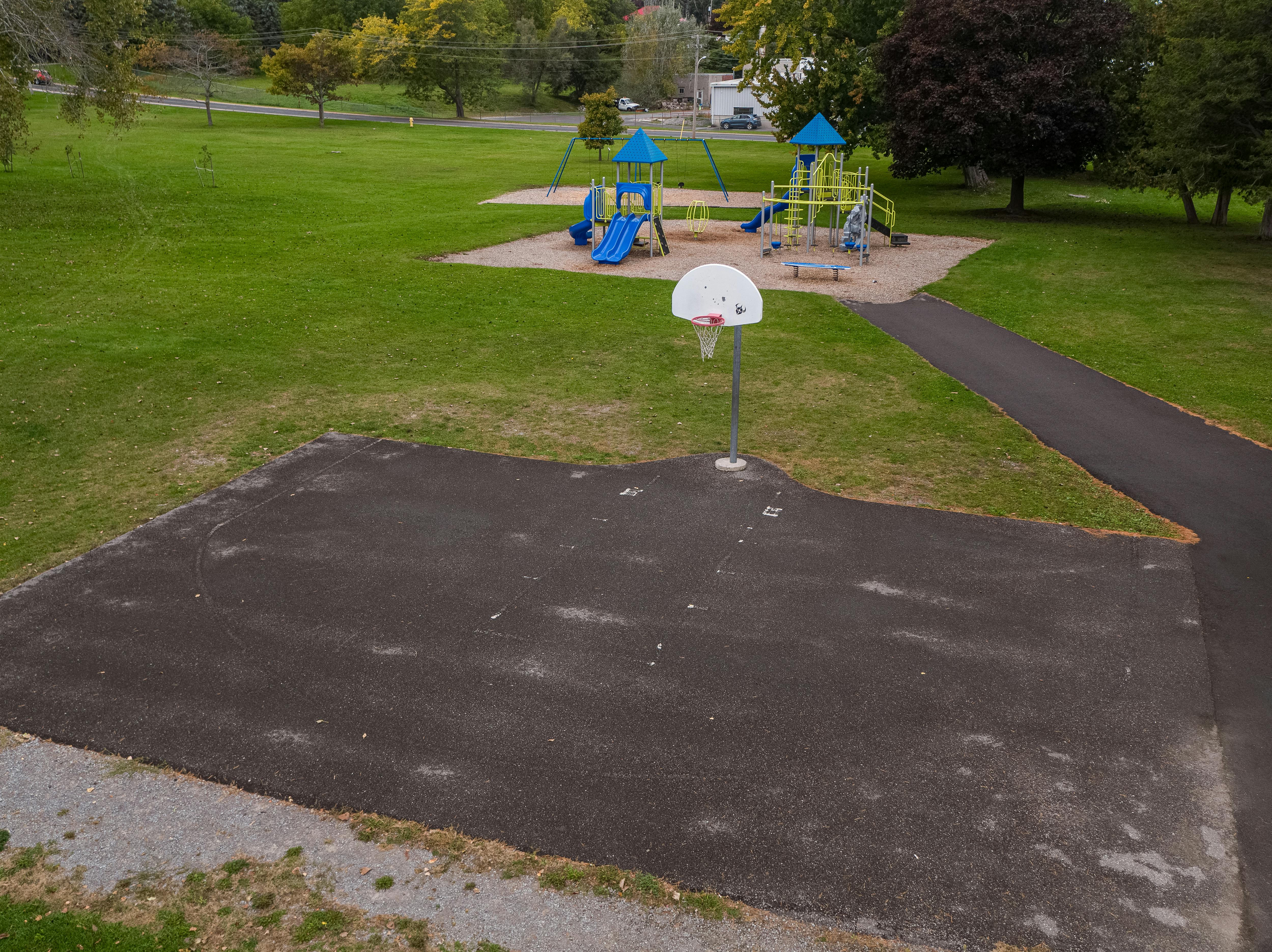 Hanna Park basketball net and play structure