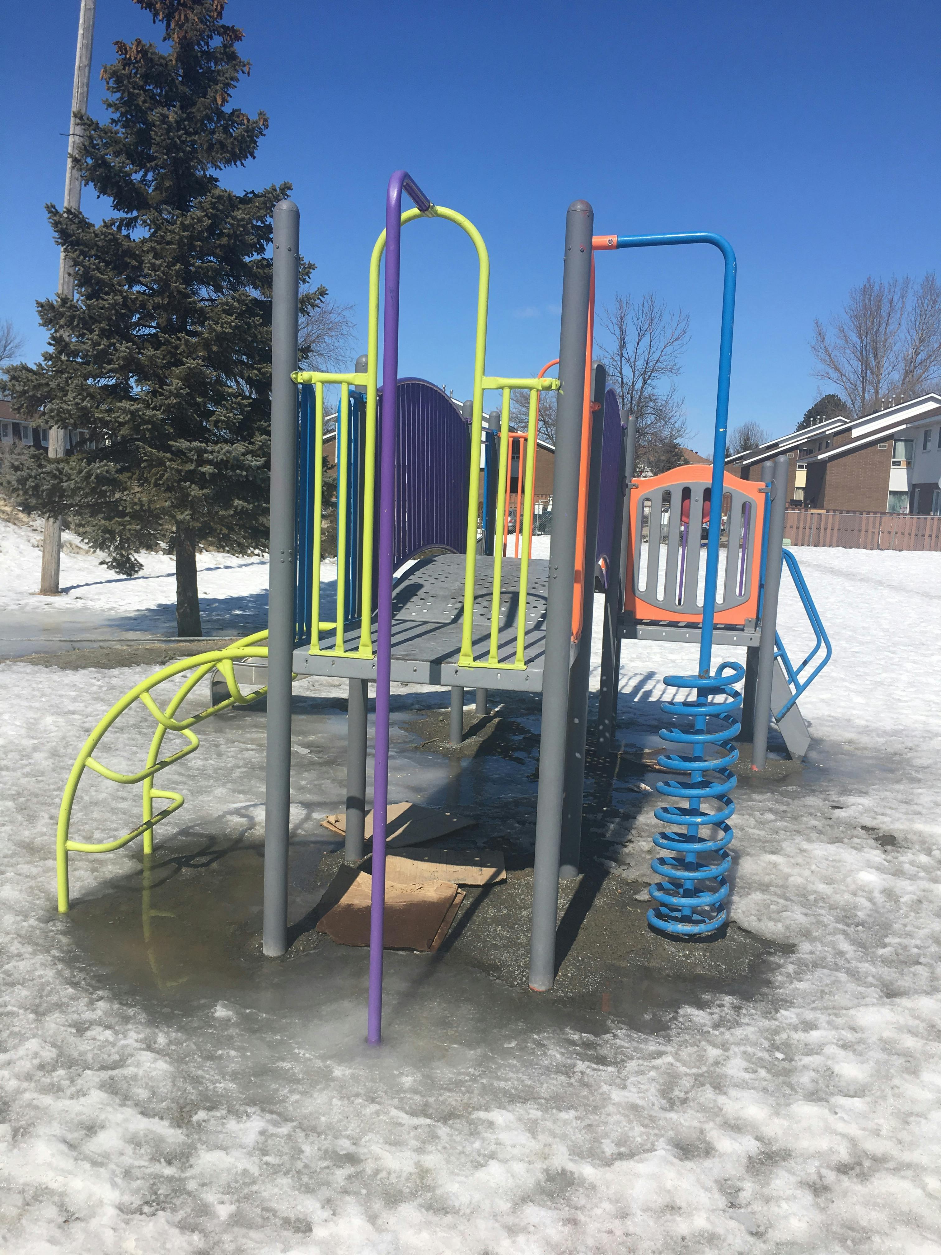 Place Hurtubise Playground, Sudbury - BEFORE #2