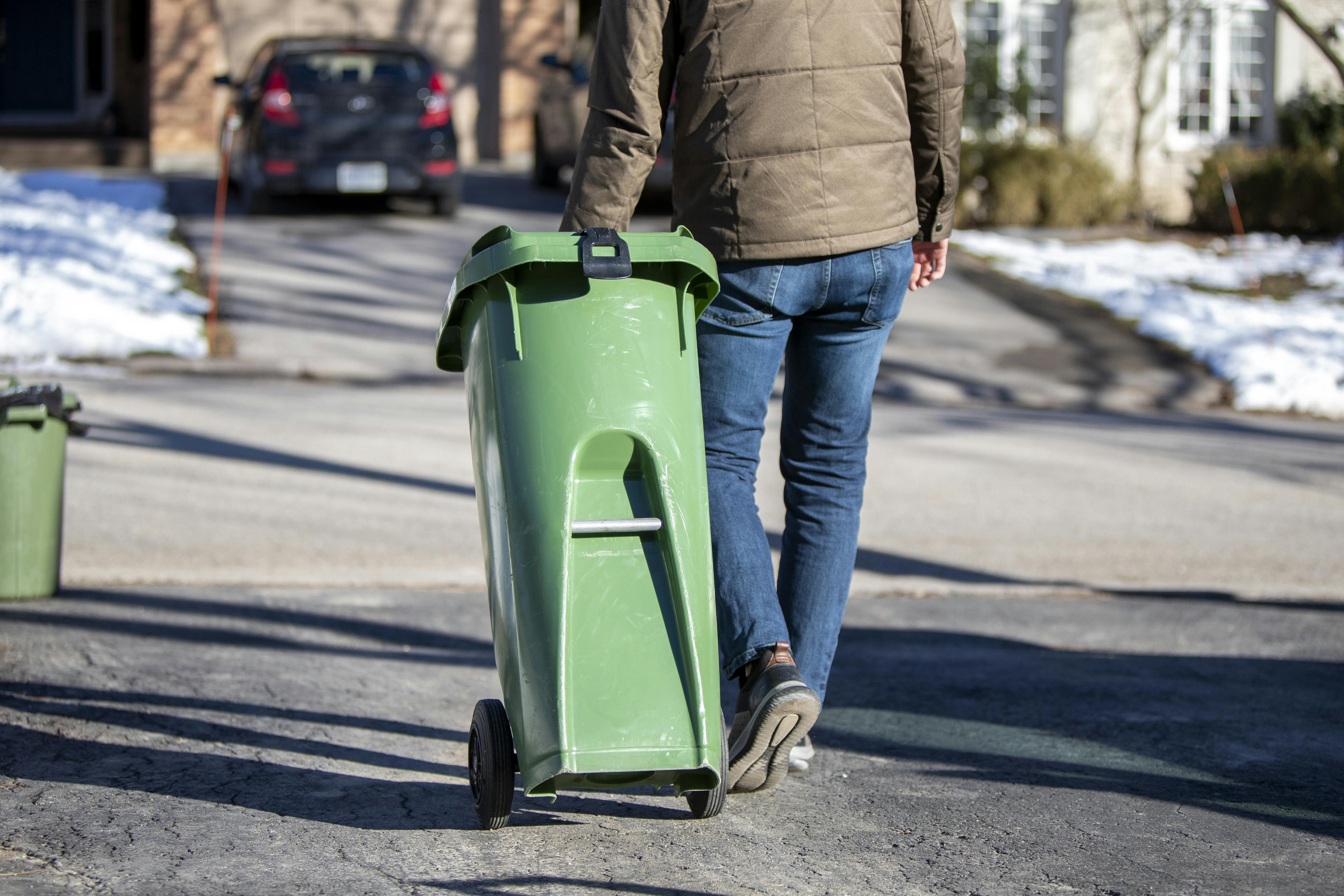 A medium size Green Bin