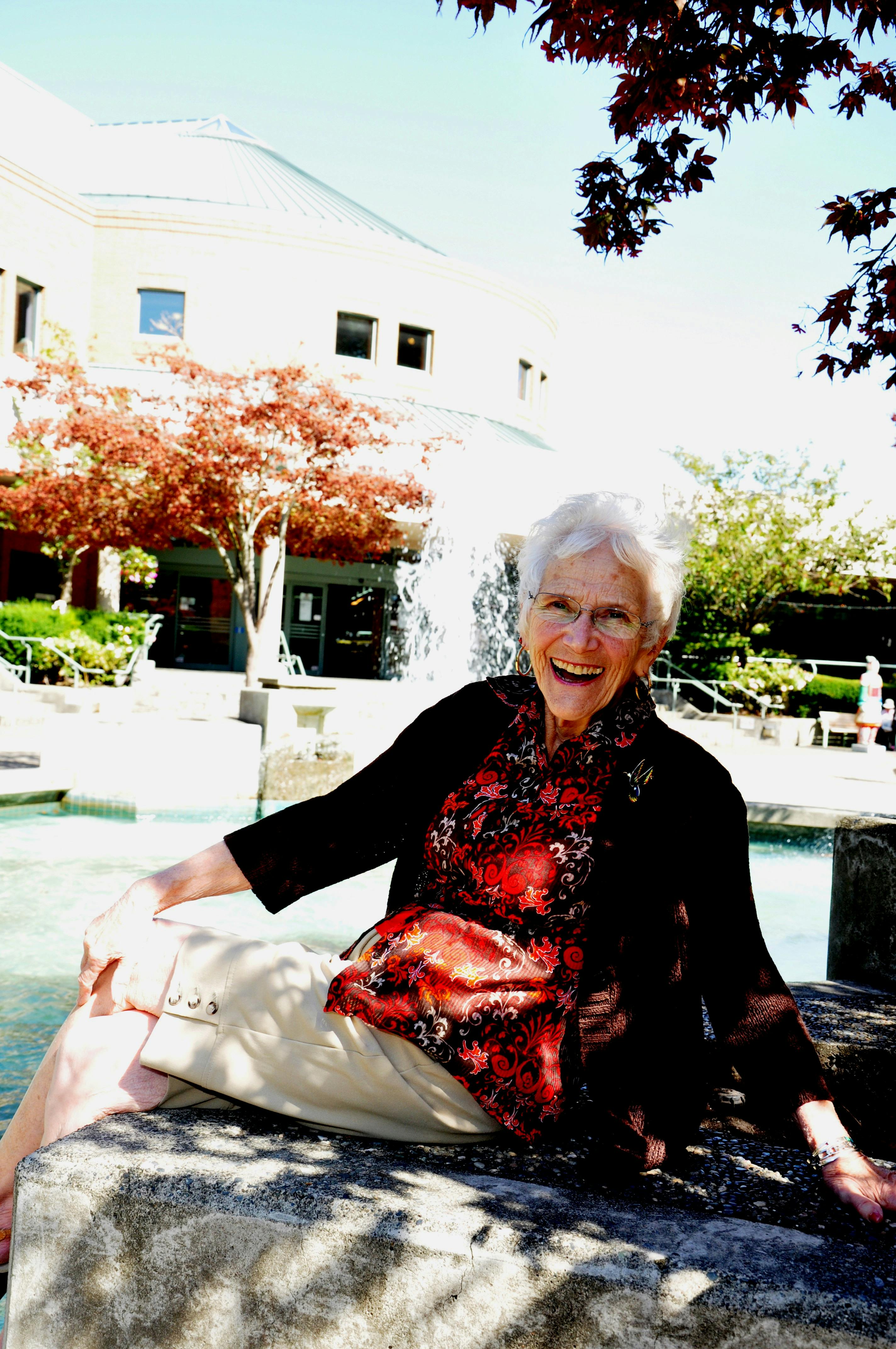 Sunny day by the fountain