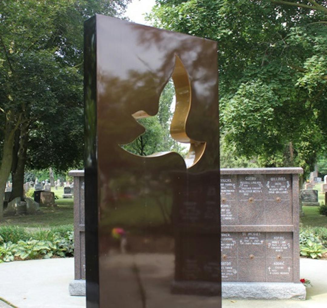 The Serenity Memorial by Ken Hall is located in Greenwood Cemetery in Georgetown. 